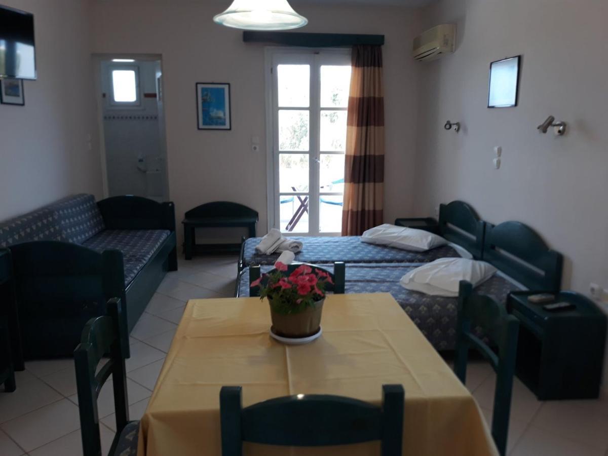 Joanna'S Rooms On The Beach Plaka  Bagian luar foto