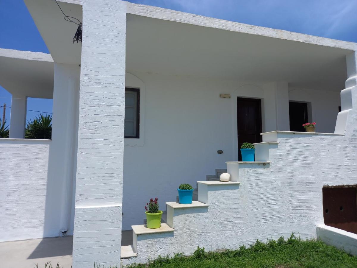 Joanna'S Rooms On The Beach Plaka  Bagian luar foto