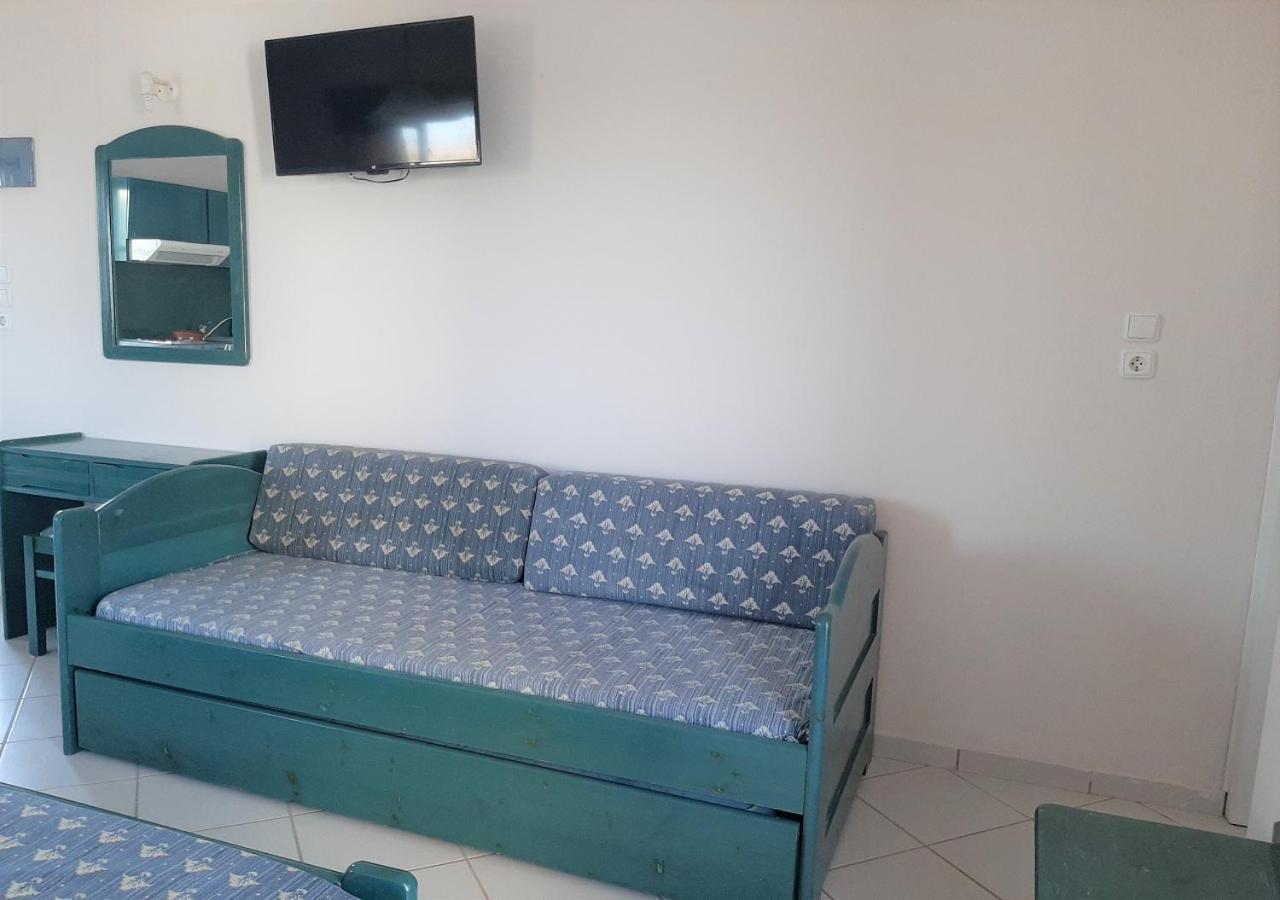 Joanna'S Rooms On The Beach Plaka  Ruang foto